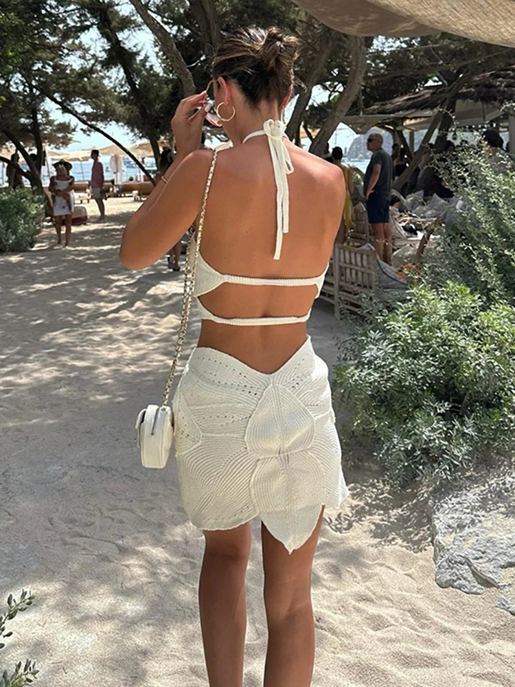 Dame Strandkjole – Hæklet Design – Halterneck – Åben Struktur – Boheme Stil