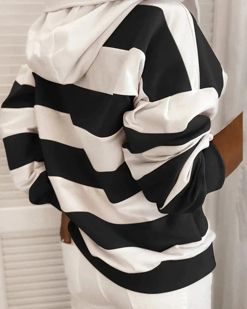 Women's Hoodie - Knitted Details - Relaxed Fit - Soft Materials