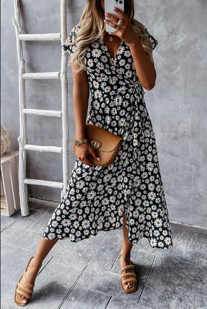 Women's Dress – Relaxed Fit – A-Line Cut – Floral Print – Light and Breathable