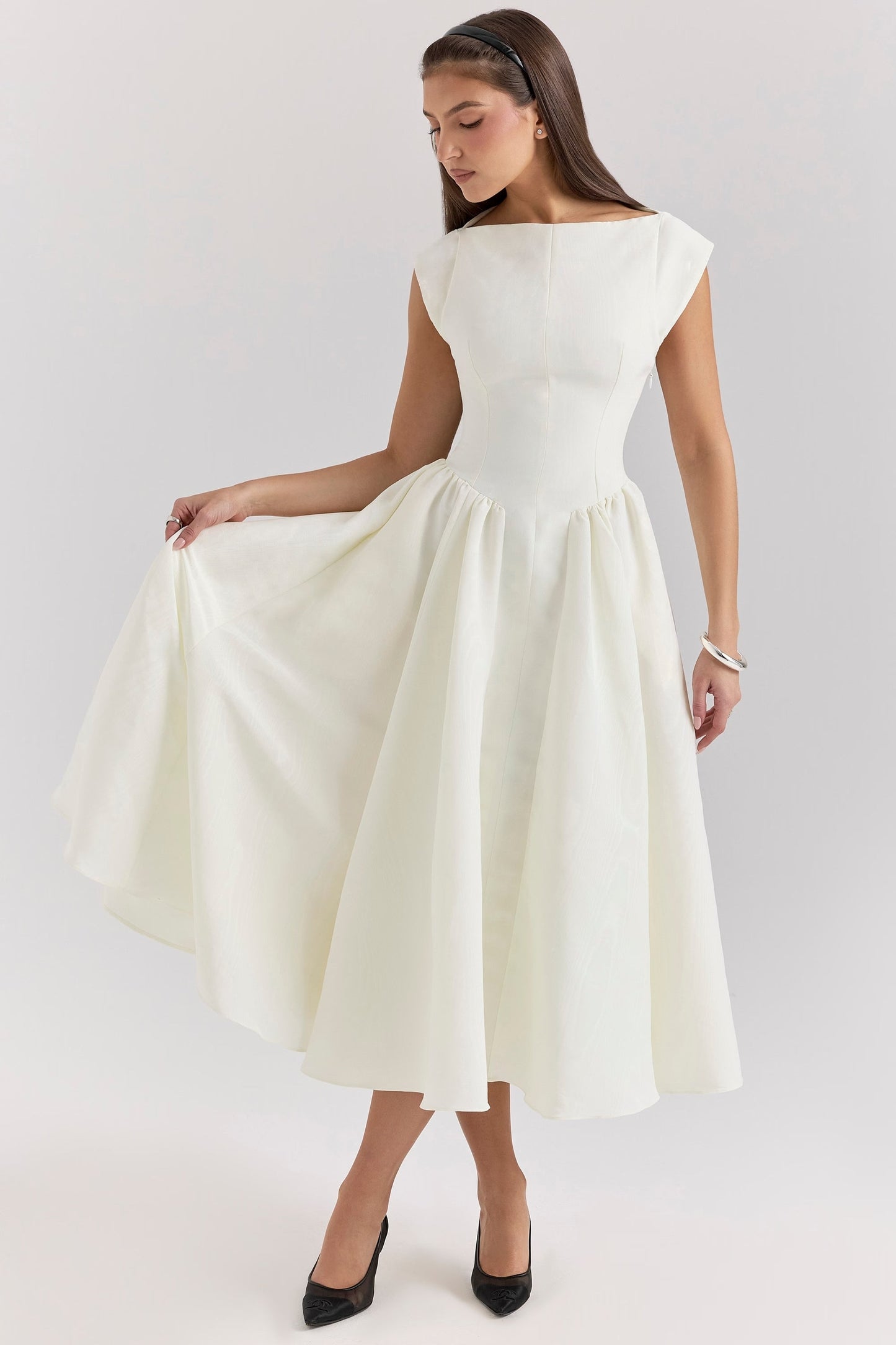 Dress for Women – A-line Fit – Midi Length – Sleeveless – High Neck – Elegant Cut