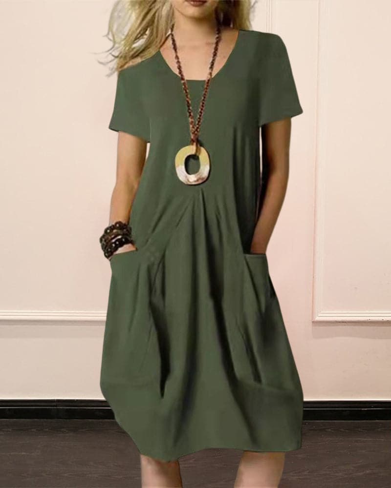 Women's Dress - Loose Fit - Round Neck - Short Sleeves - With Practical Pockets