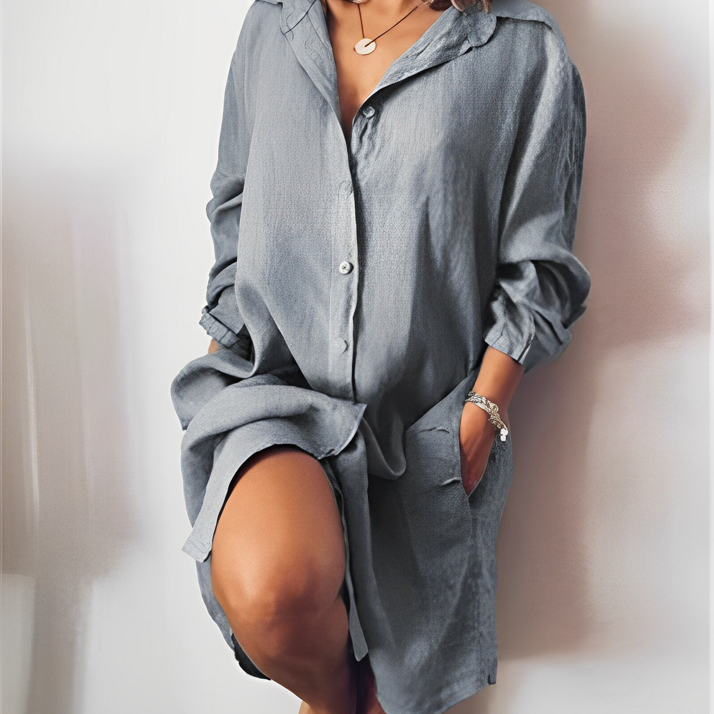 Women's Blouse – Relaxed Fit – Light and Breathable – Long Sleeves – Button Closure – Mid-Length