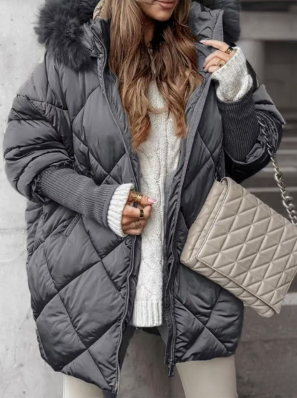 Women’s Puffer Coat - Synthetic - Quilted Diamond Pattern - Faux Fur Trim Hood
