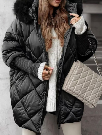 Women’s Puffer Coat - Synthetic - Quilted Diamond Pattern - Faux Fur Trim Hood