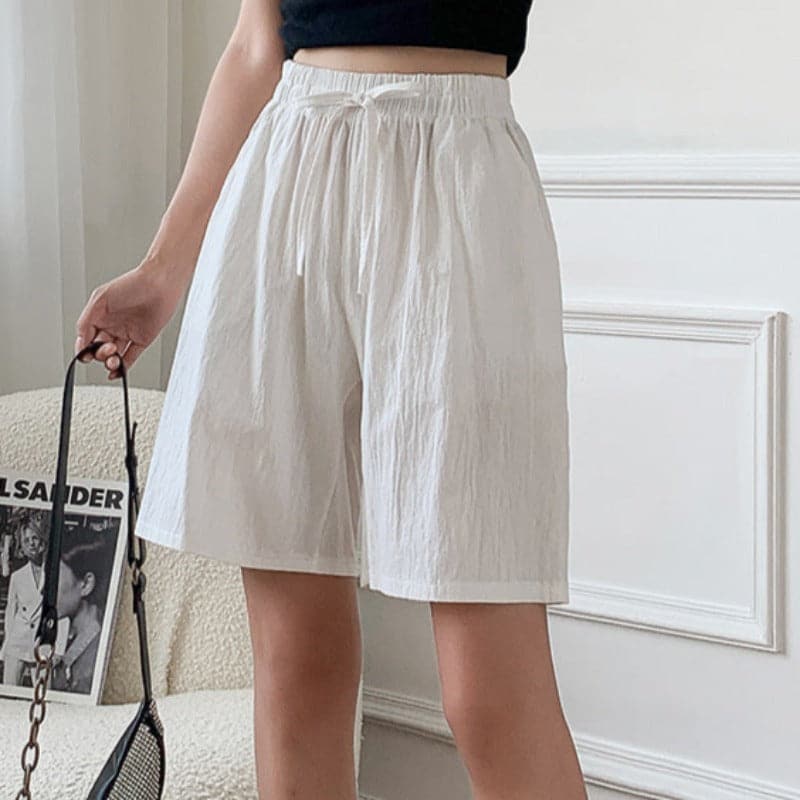 Women's Shorts - High-Waisted - Elastic Waistband & Drawstring - Loose Fit - Knee-Length With Side Pockets