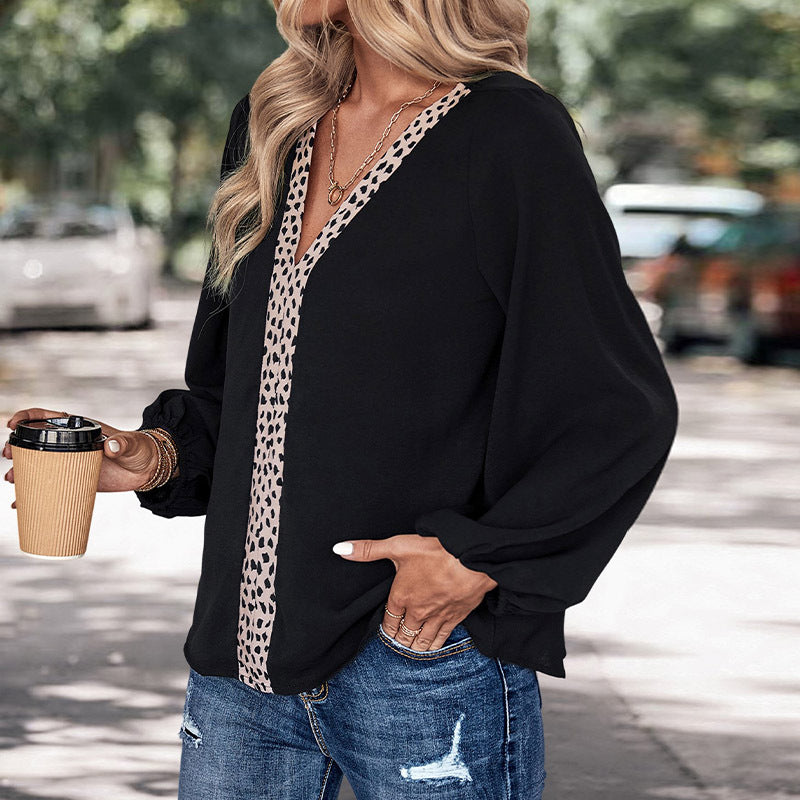 Damebluse – Løs Pasform – V-Hals – Lange Puffærmer – Kontrast Panel
