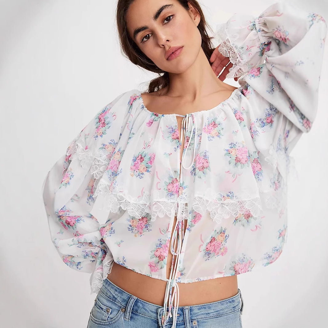 Damebluse – Chiffon – Løs pasform – Lange ærmer – Blomstermønster – Blondekant