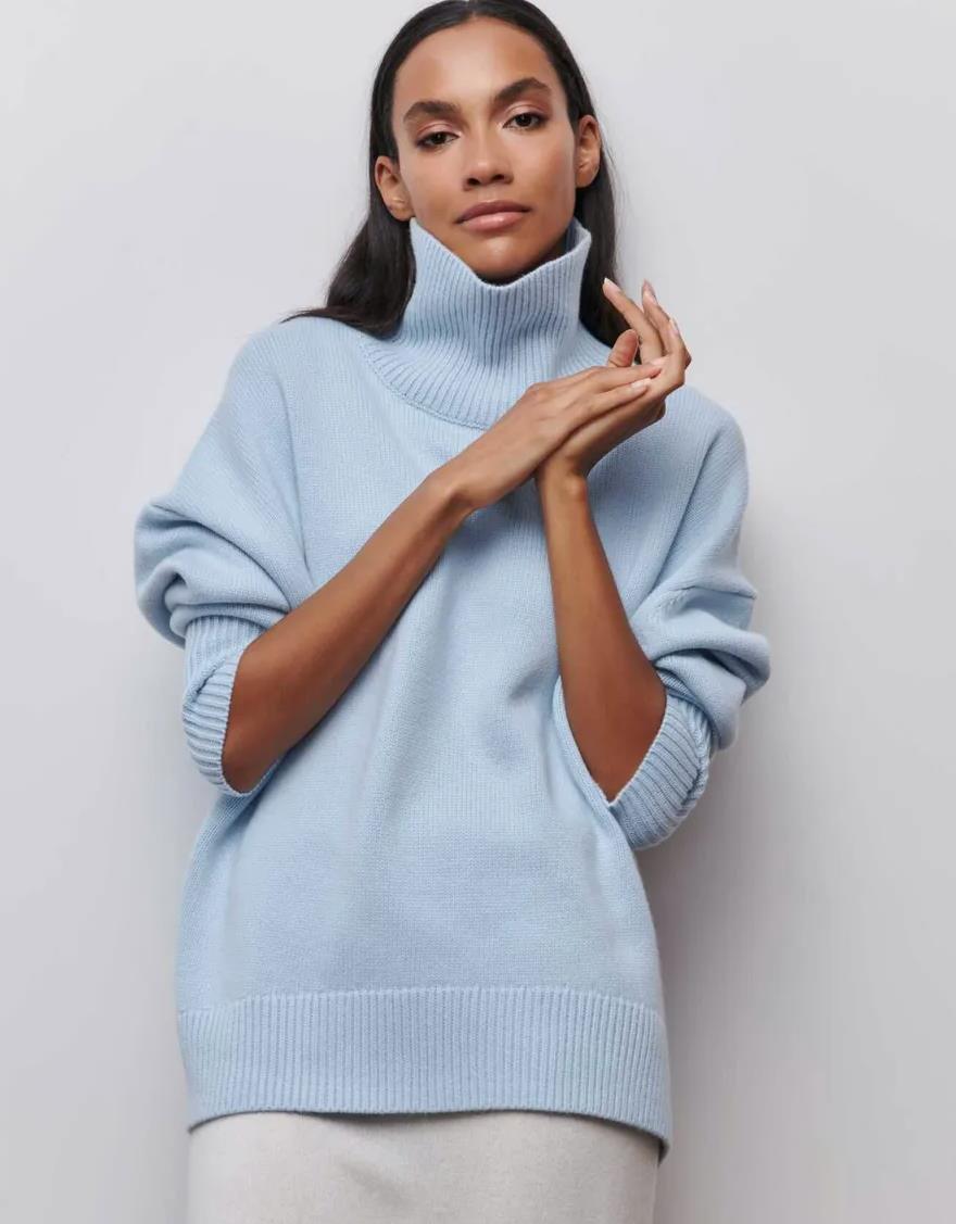 Women's Turtleneck Sweater – Oversized Fit – Soft Knit – Ribbed Edges