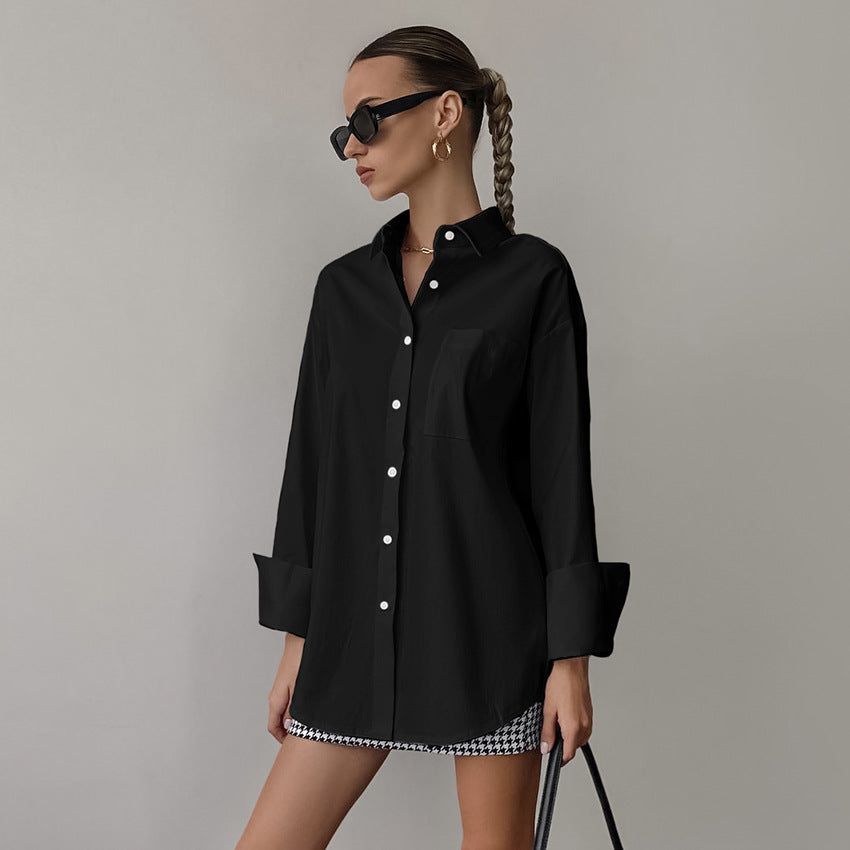 Dame Skjorte – Oversize Pasform – Bomuldsblanding – Lange Ærmer – Knaplukning