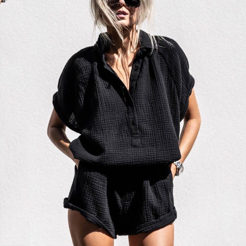 Dame Lounge Sæt – Bomuld – Afslappet Pasform – V-hals Top med Knapper – Elastikshorts