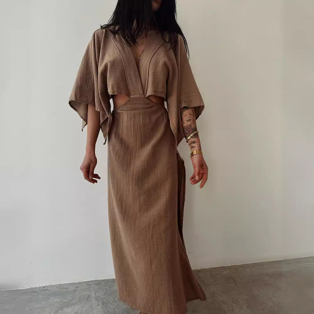 Kjole til kvinder – Maxi længde – Slim fit – V-udskæring – Cut-out talje – Slids