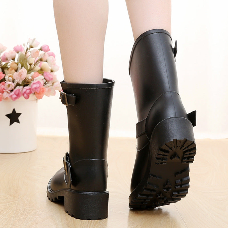 Women's Boots - Mid Calf - Chunky Heel - Buckle Strap