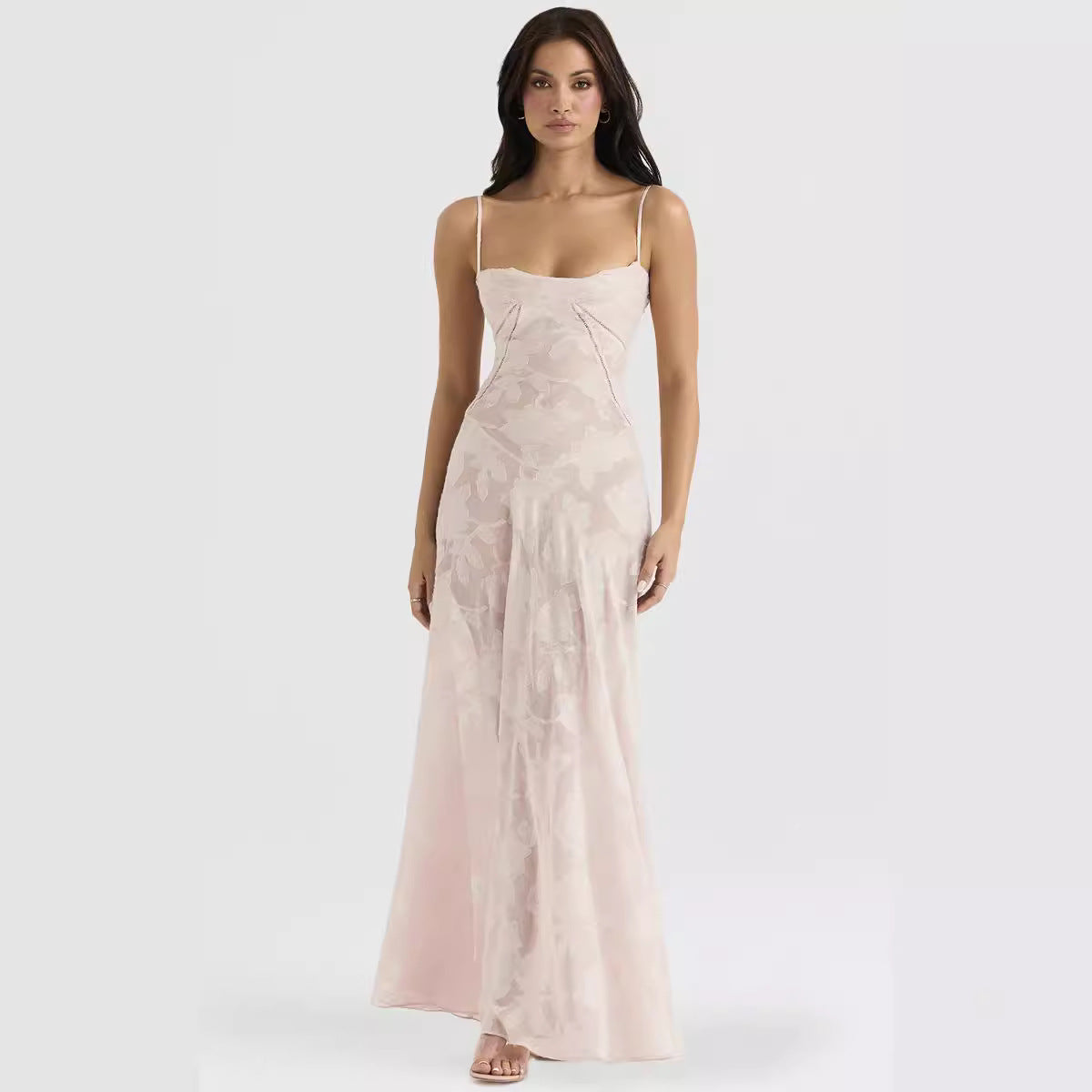 Dame Aftenkjole – Chiffon – Slank Pasform – Spaghettistropper – Broderet Design