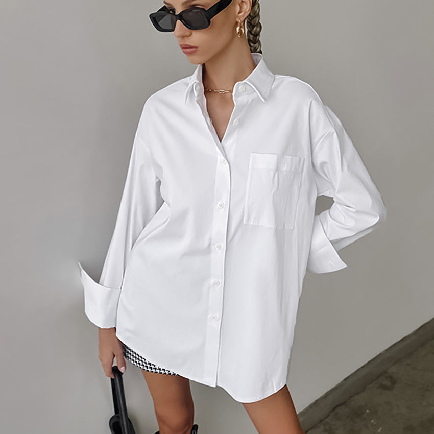 Dame Skjorte – Oversize Pasform – Bomuldsblanding – Lange Ærmer – Knaplukning