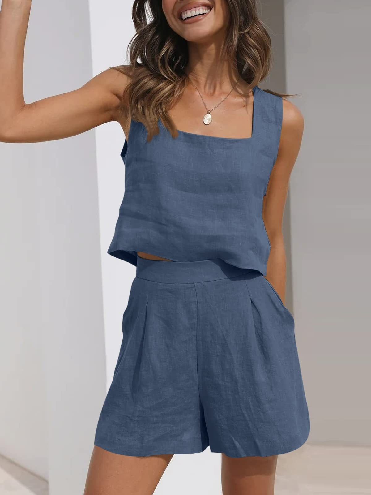 Dame Sæt – Ærmeløs Crop Top og Plisserede Shorts – Løs Pasform – Hørblanding