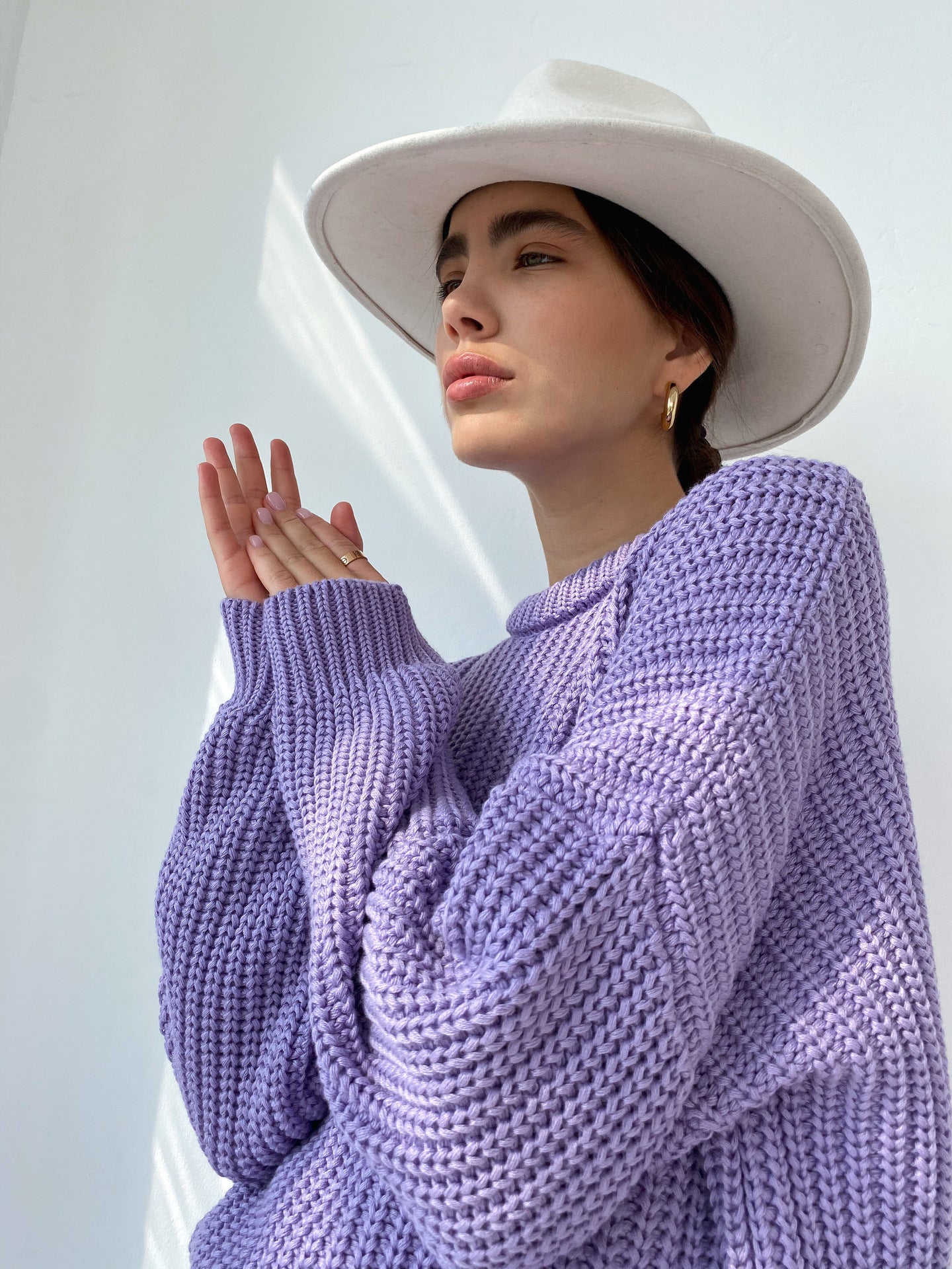 Women's Knit Sweater – Oversized Fit – Ribbed Texture – Relaxed Round Neck