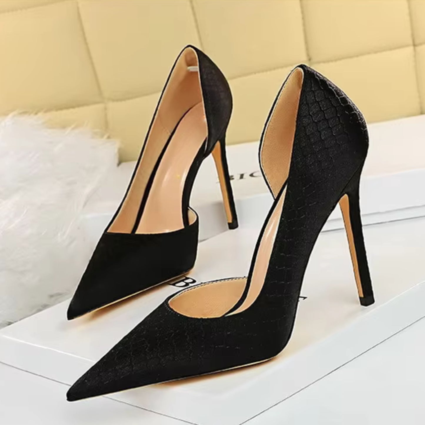 High-Heeled Shoes for Women - Stiletto Heel - Pointed Toe - Elegant Scale Texture