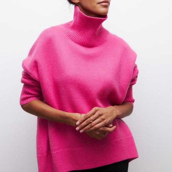 Dame Rullekrave Sweater - Oversized Pasform - Blød Strik - Korte Ærmer