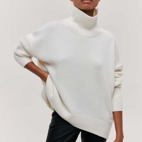 Dame Rullekrave Sweater - Oversized Pasform - Blød Strik - Korte Ærmer