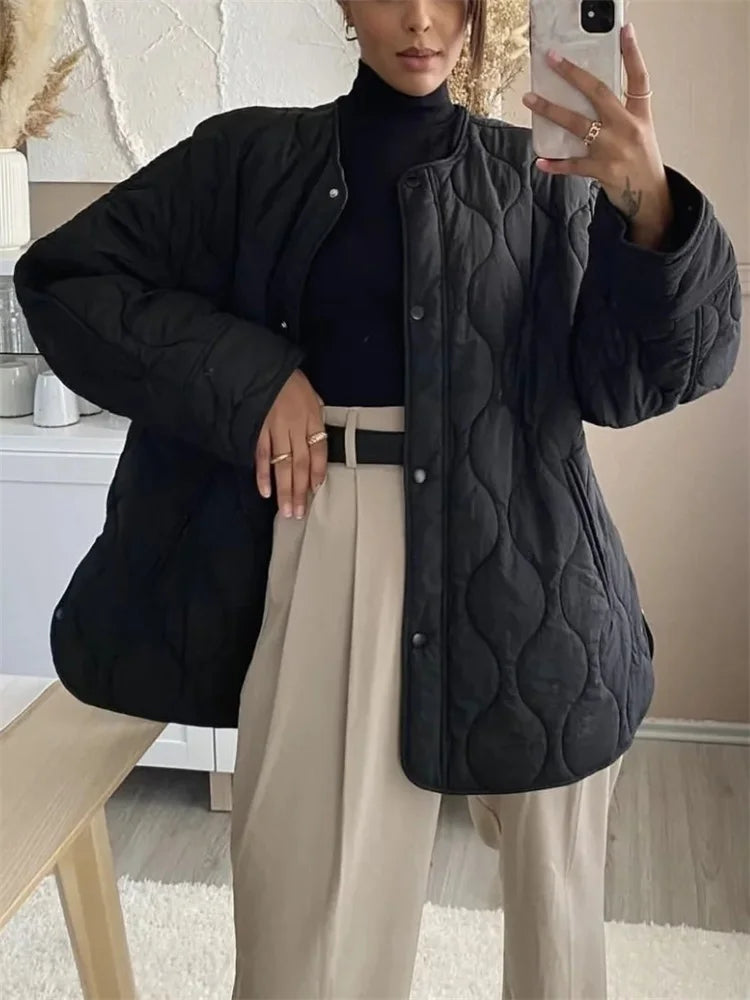Women's Quilted Jacket - Relaxed Fit - Lightweight Padded - Button Closure