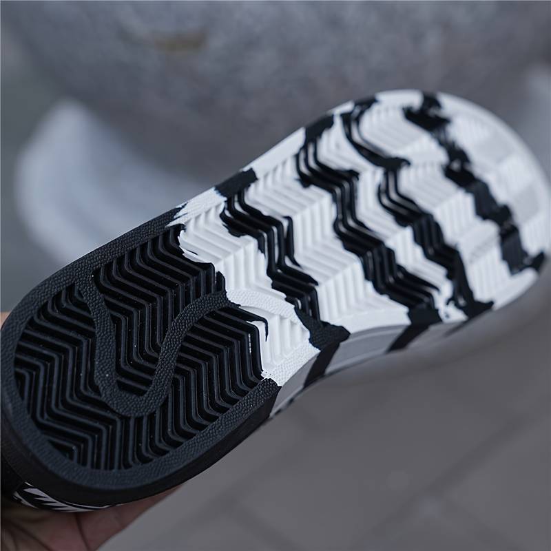 Men's Sneakers - Urban Style - Geometric Pattern - Textile & Suede - Rubber Sole