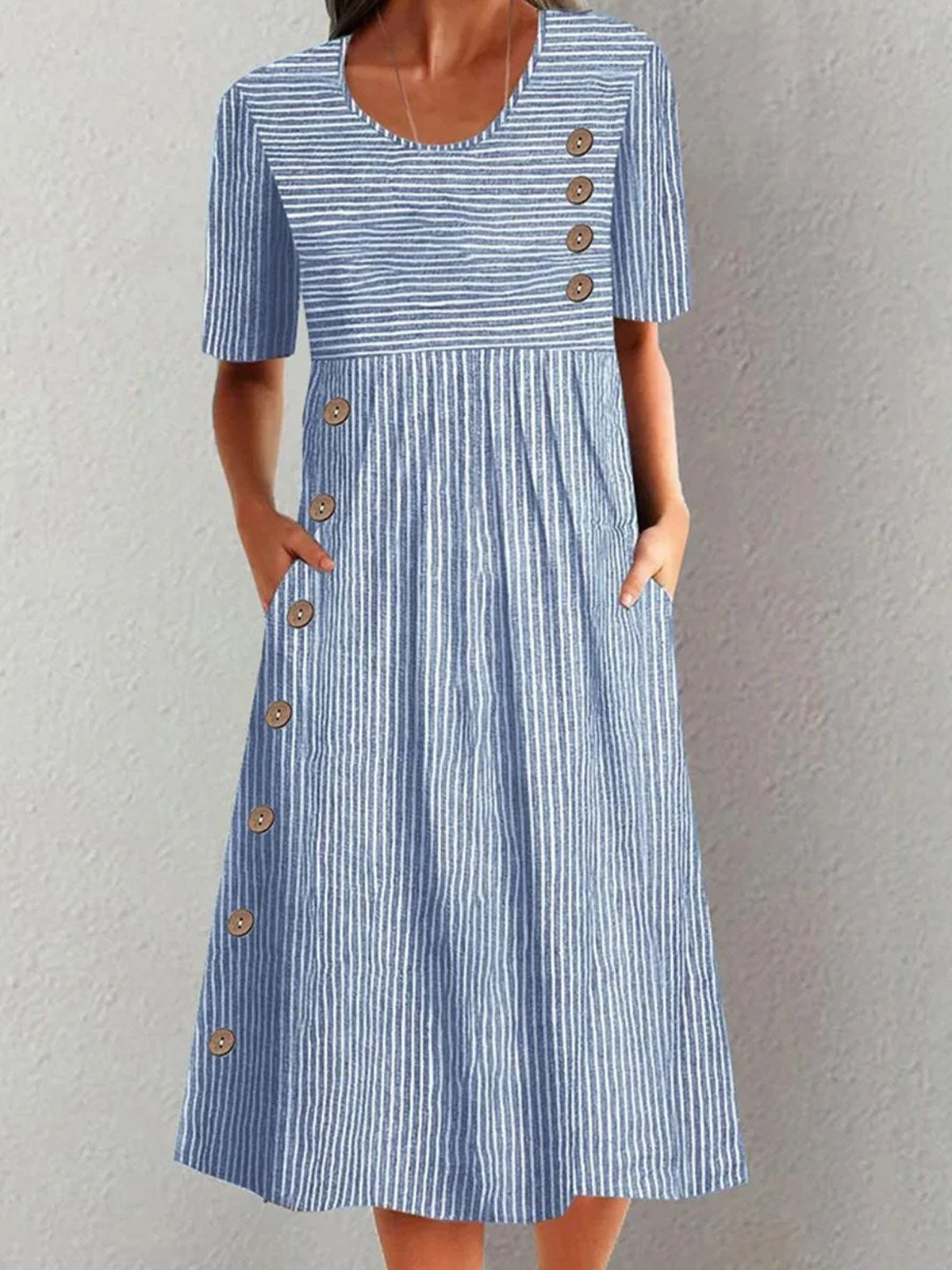Women's Midi Dress – Relaxed Fit – Striped Pattern – Breathable Blend – Pockets