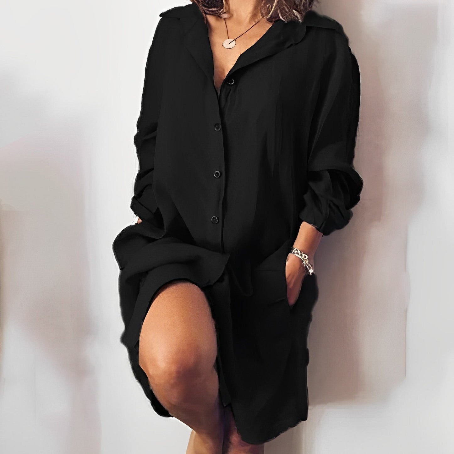 Women's Blouse – Relaxed Fit – Light and Breathable – Long Sleeves – Button Closure – Mid-Length