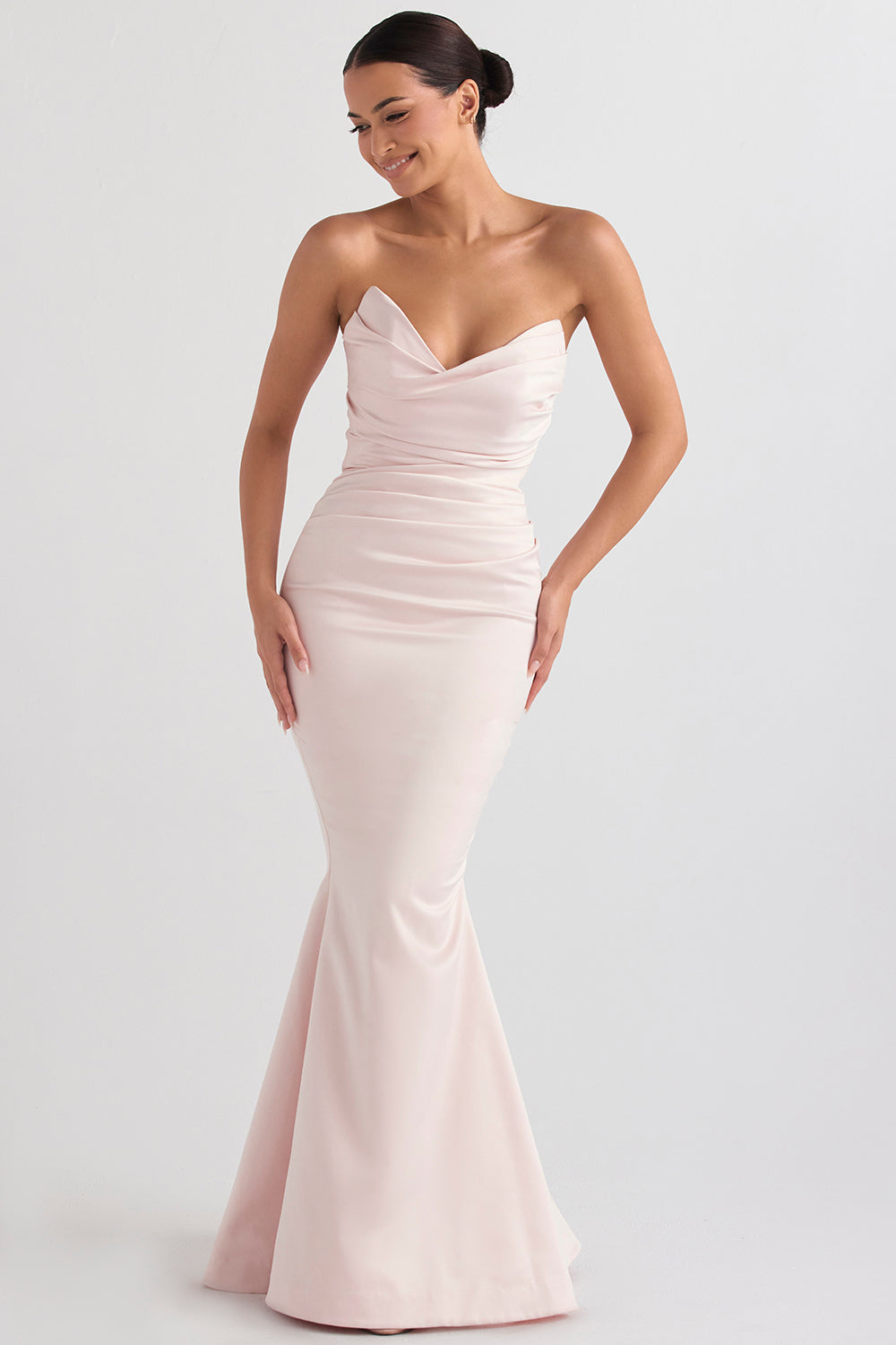 Dame Aftenkjole – Stropløs – Havfruesnit – Satin – Gulvlang Elegant Pasform