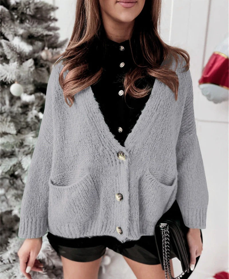 Women's Cardigan – Oversized Fit – Chunky Knit – V-Neck – Button Closure – Pockets