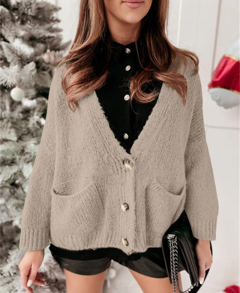 Women's Cardigan – Oversized Fit – Chunky Knit – V-Neck – Button Closure – Pockets