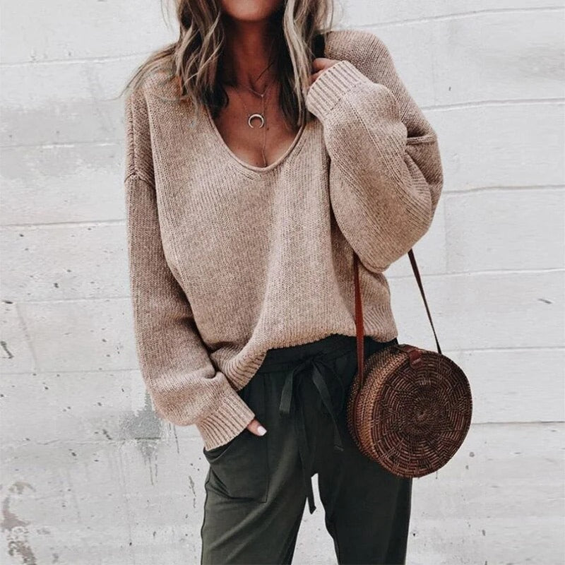 Women's Knit Sweater – Relaxed Fit – Deep V-Neck – Long Sleeves – Soft Wool Knit