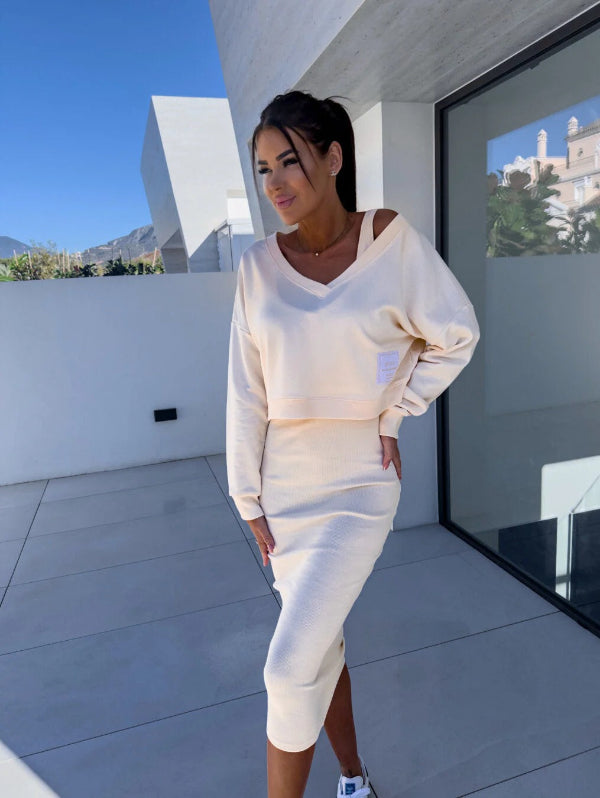 Women's Sweatshirt Dress Set – Slim Fit – Midi Length – V-Neck – Long Sleeves