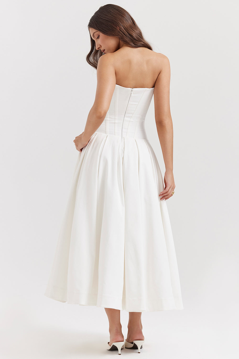 Kjole til kvinder – Stropløs midi – Vævet satin – A-line snit – Elegant pasform