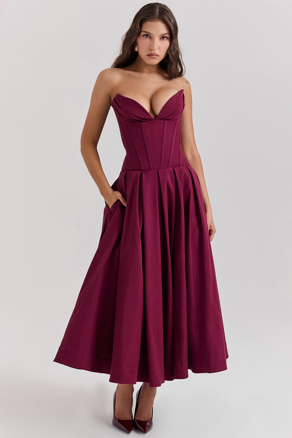Kjole til kvinder – Stropløs midi – Vævet satin – A-line snit – Elegant pasform