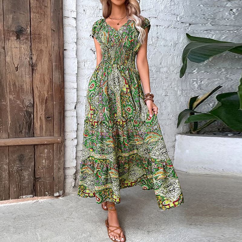 Women's Maxi Dress - Flowy Fit - V-neck & Short Sleeves - Bohemian Paisley Pattern