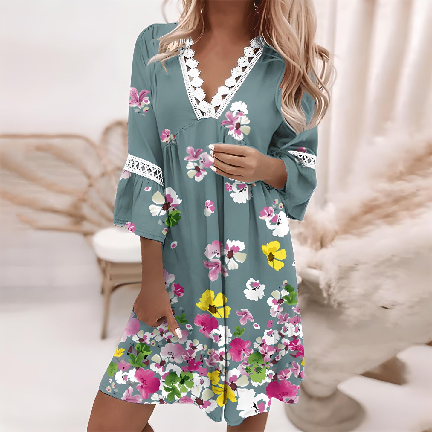 Dame Kjole – V-hals med Blondekant – Blomstret – A-formet – 3/4 Ærmer