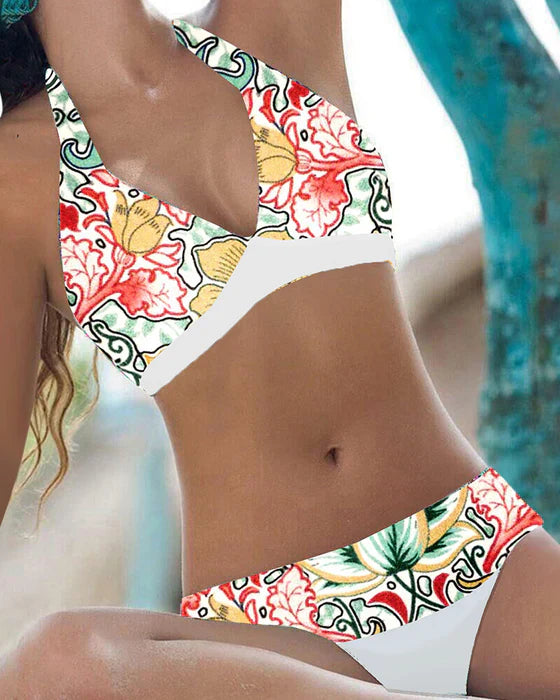 Women's Bikini Set – Halterneck – V-Neck – Stretch Fit – Elegant Floral Design