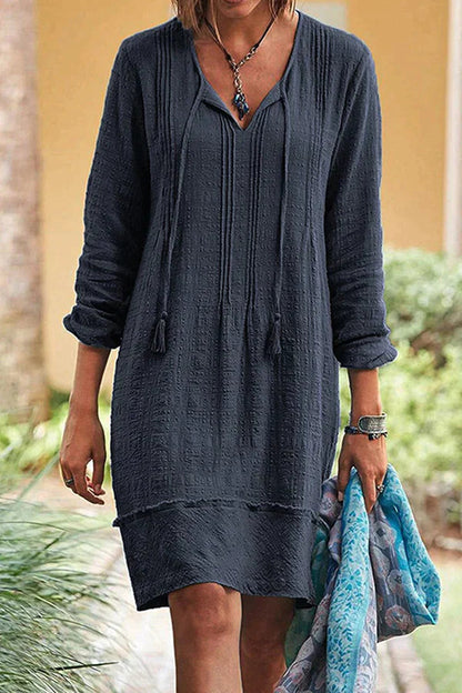 Dress for women – relaxed fit – V-neck with tie – long sleeves – layered hem