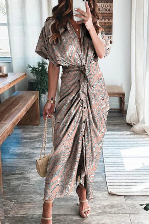 Dame Maxikjole – Kort Ærme – Skjortekrave – Boheme Patchwork – Talje med Knude
