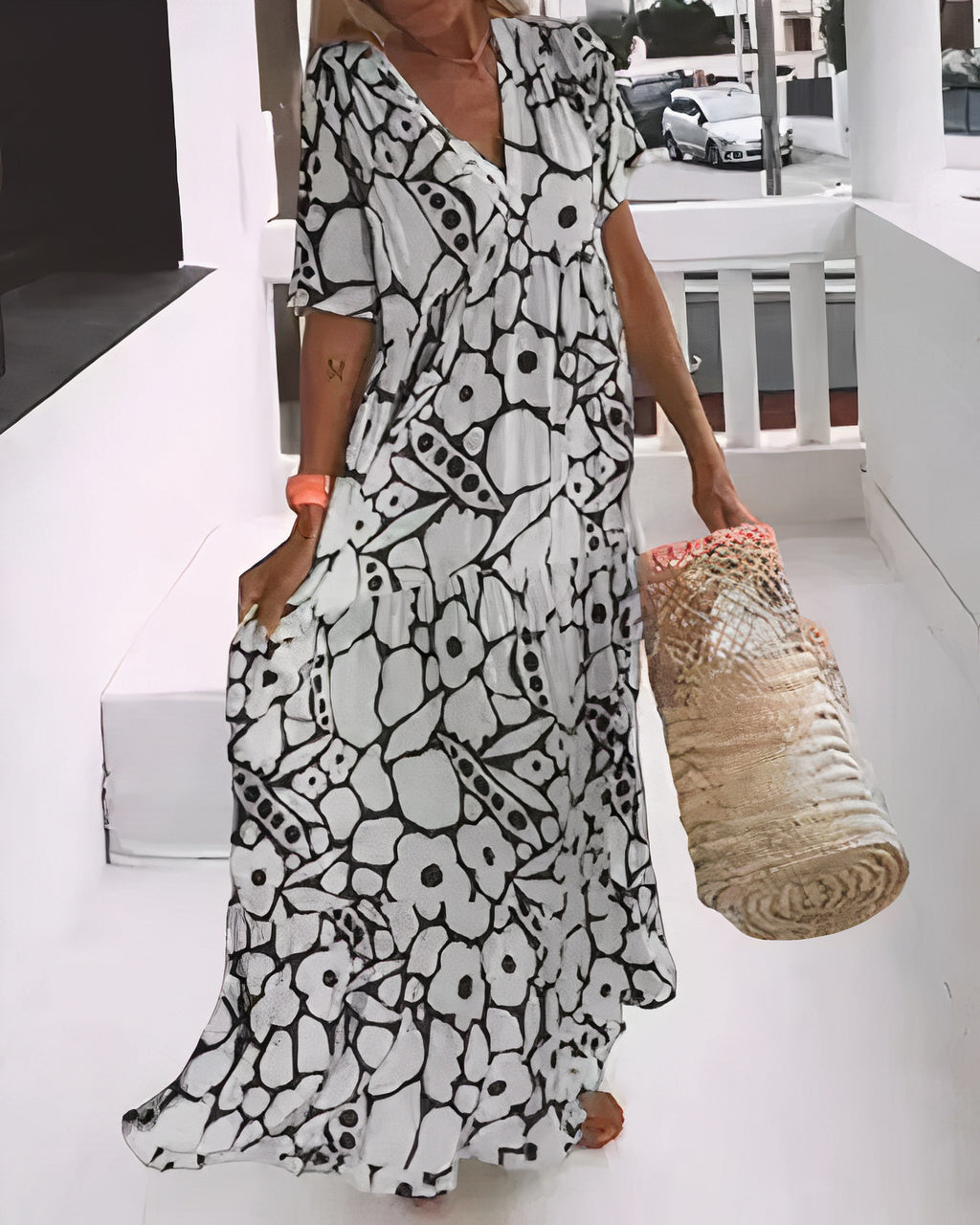 Women's Maxi Dress – Relaxed Fit – Short Sleeves – Light and Breathable Fabric – Deep V-Neck