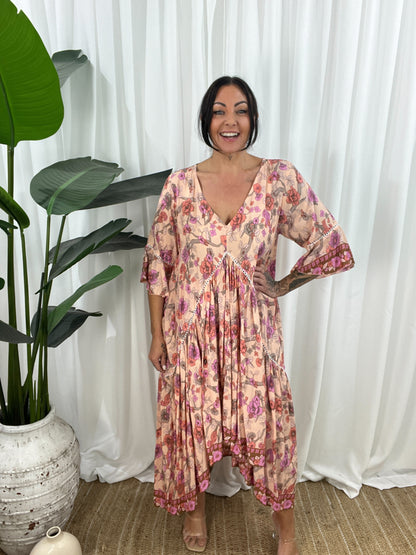 Dress for Women - Loose Fit - V-neck - Elbow-length Sleeves - Asymmetric Hem - Animal Print