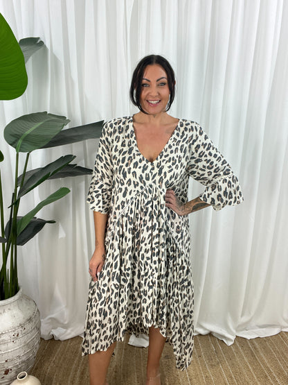 Dress for Women - Loose Fit - V-neck - Elbow-length Sleeves - Asymmetric Hem - Animal Print