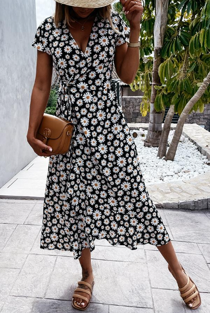 Women's Dress – Relaxed Fit – A-Line Cut – Floral Print – Light and Breathable