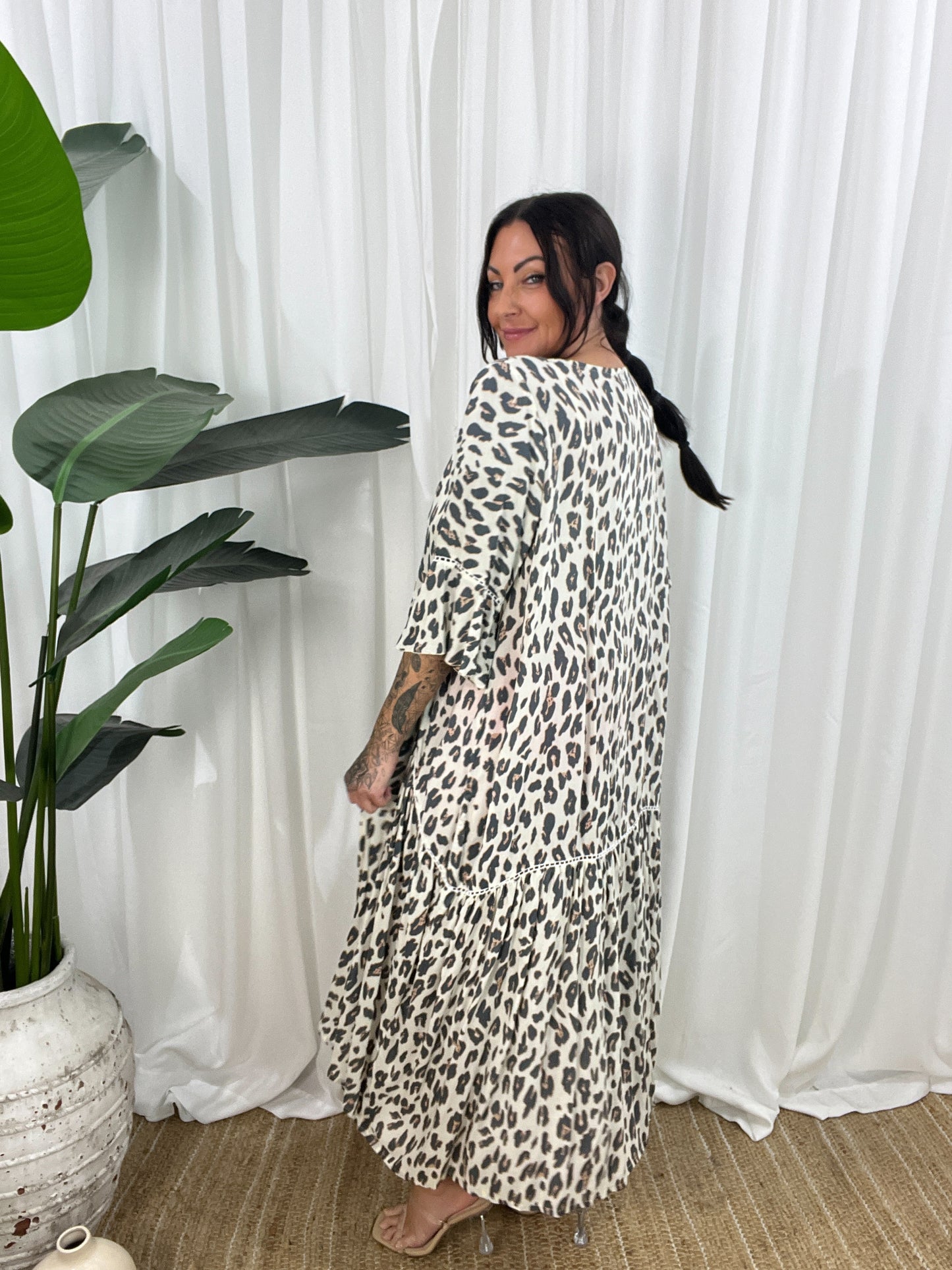 Dress for Women - Loose Fit - V-neck - Elbow-length Sleeves - Asymmetric Hem - Animal Print