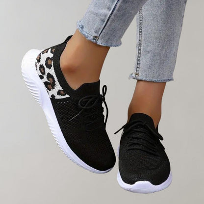 Women's Sneakers - Breathable Mesh - Shock-Absorbing Sole - Lace Closure - Comfortable Fit