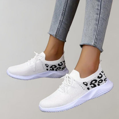 Women's Sneakers - Breathable Mesh - Shock-Absorbing Sole - Lace Closure - Comfortable Fit