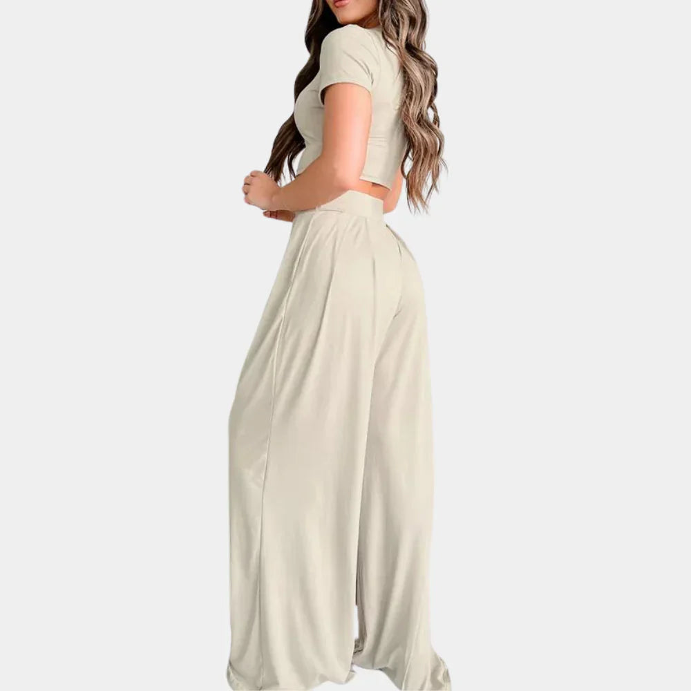 Women's Two-Piece Set - Cropped Short-Sleeved Top & High-Waisted Wide Pants - Elegant Look
