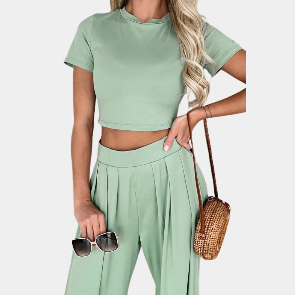 Women's Two-Piece Set - Cropped Short-Sleeved Top & High-Waisted Wide Pants - Elegant Look