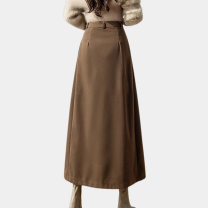 Women's Maxi Skirt - High Waist - Pleated Design - Elegant and Versatile