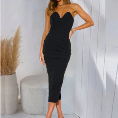 Women's Strapless Bodycon Dress - Sweetheart Neckline - Ruched Detail - Midi Length